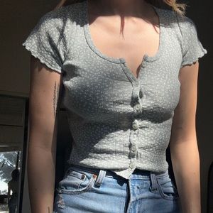 Brandy Melville flower top